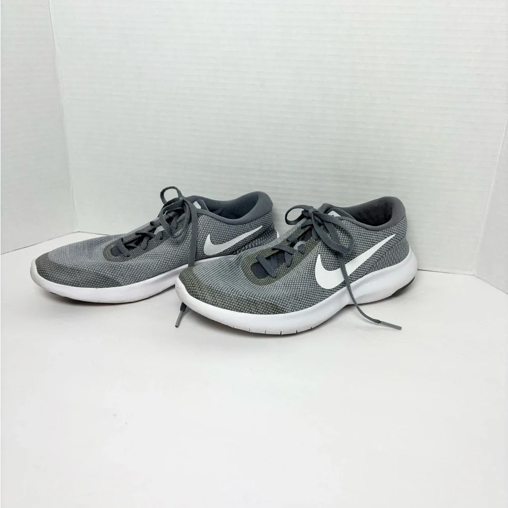Nike Flex Experience RN 7 Running Shoes‎ Gray Athletic Trainers Women’s Size 8